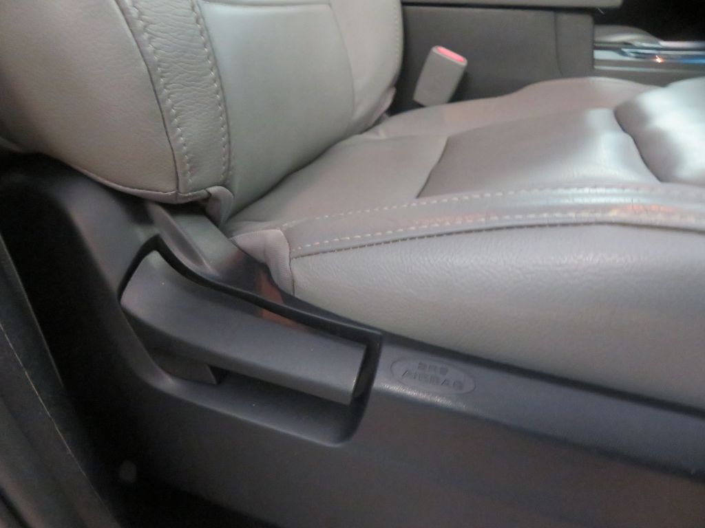 Photo 26 of this TOYOTA TUNDRA