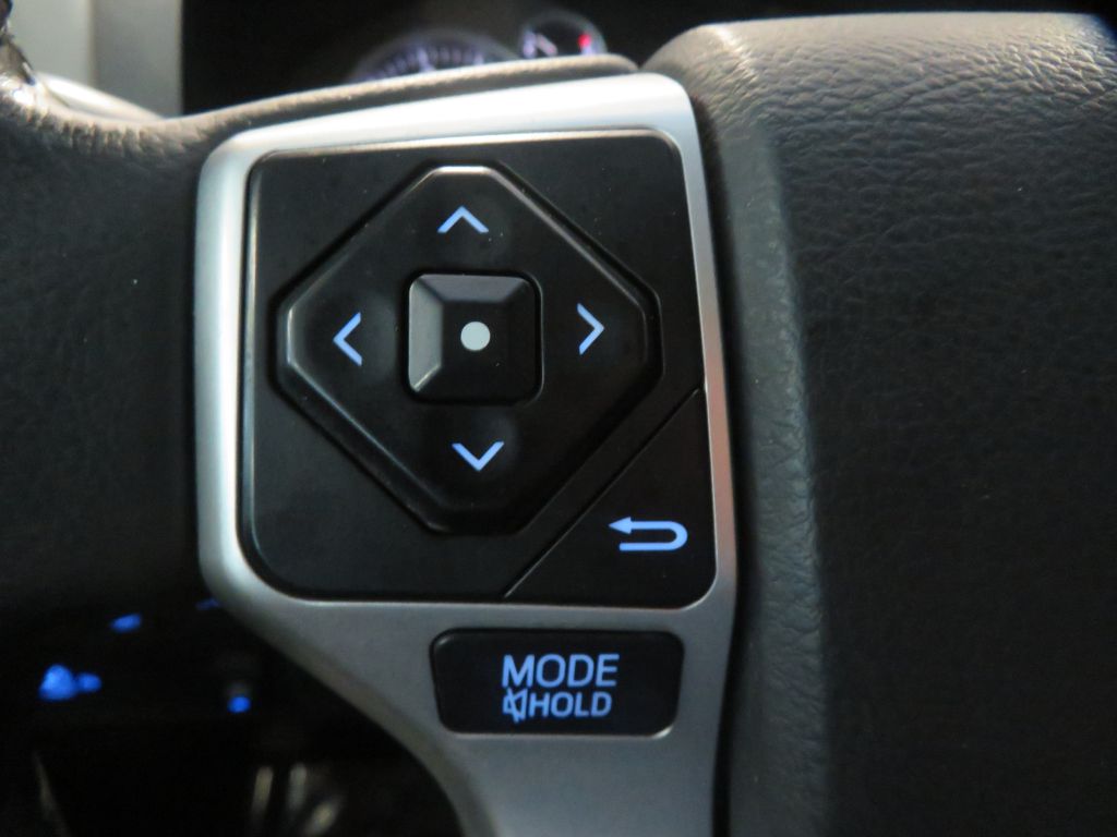Photo 32 of this TOYOTA TUNDRA