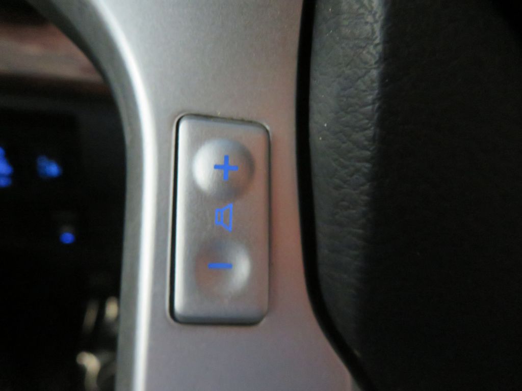 Photo 33 of this TOYOTA TUNDRA