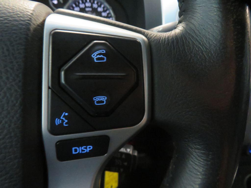 Photo 34 of this TOYOTA TUNDRA