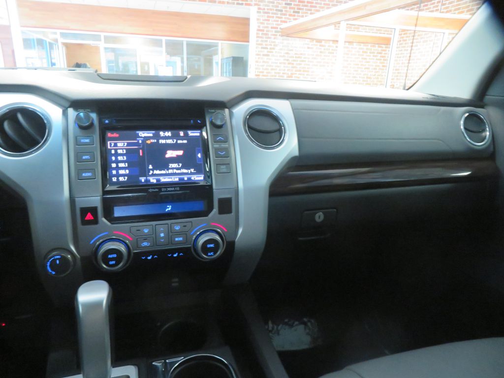 Photo 36 of this TOYOTA TUNDRA