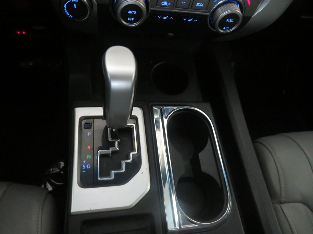 Photo 42 of this TOYOTA TUNDRA