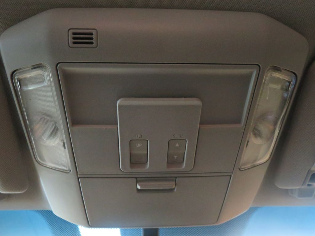 Photo 48 of this TOYOTA TUNDRA