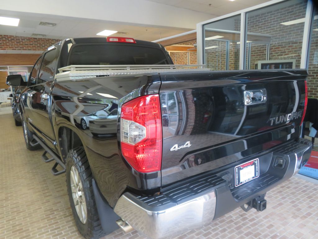 Photo 74 of this TOYOTA TUNDRA