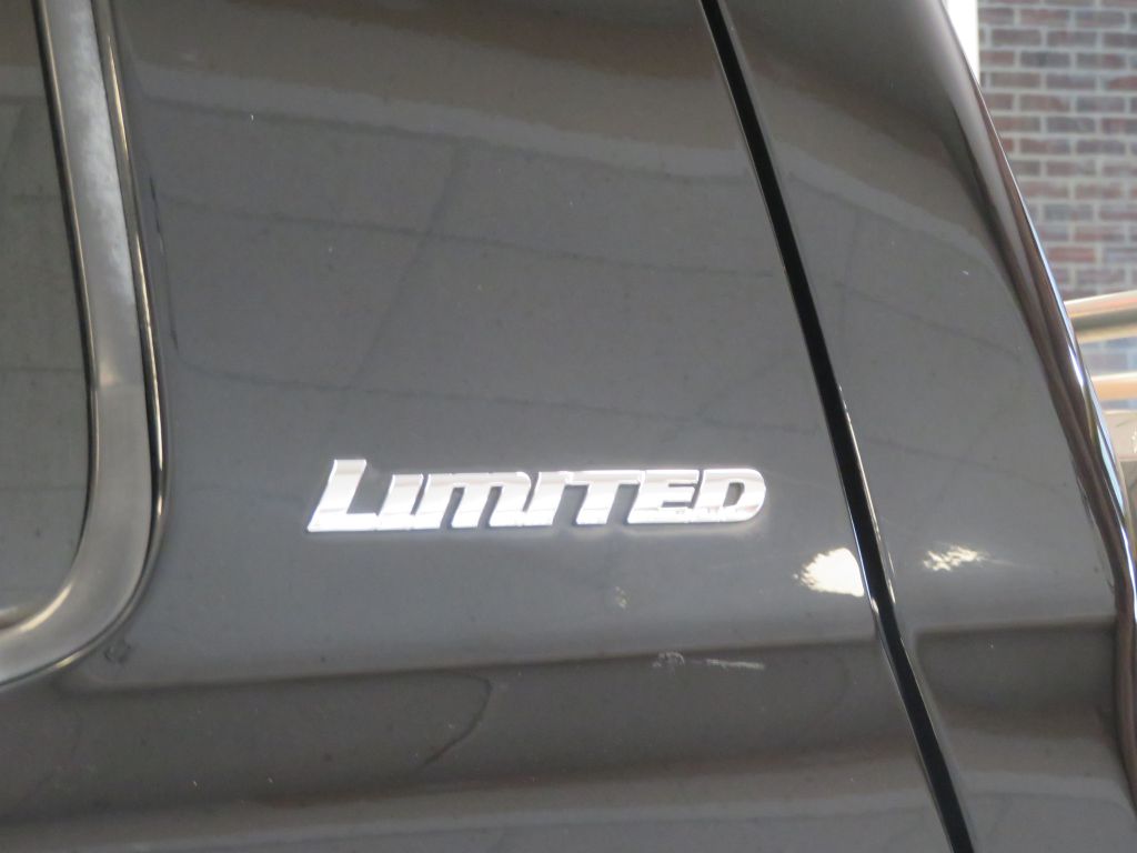 Photo 78 of this TOYOTA TUNDRA