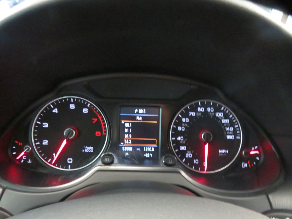 Photo 30 of this AUDI Q5