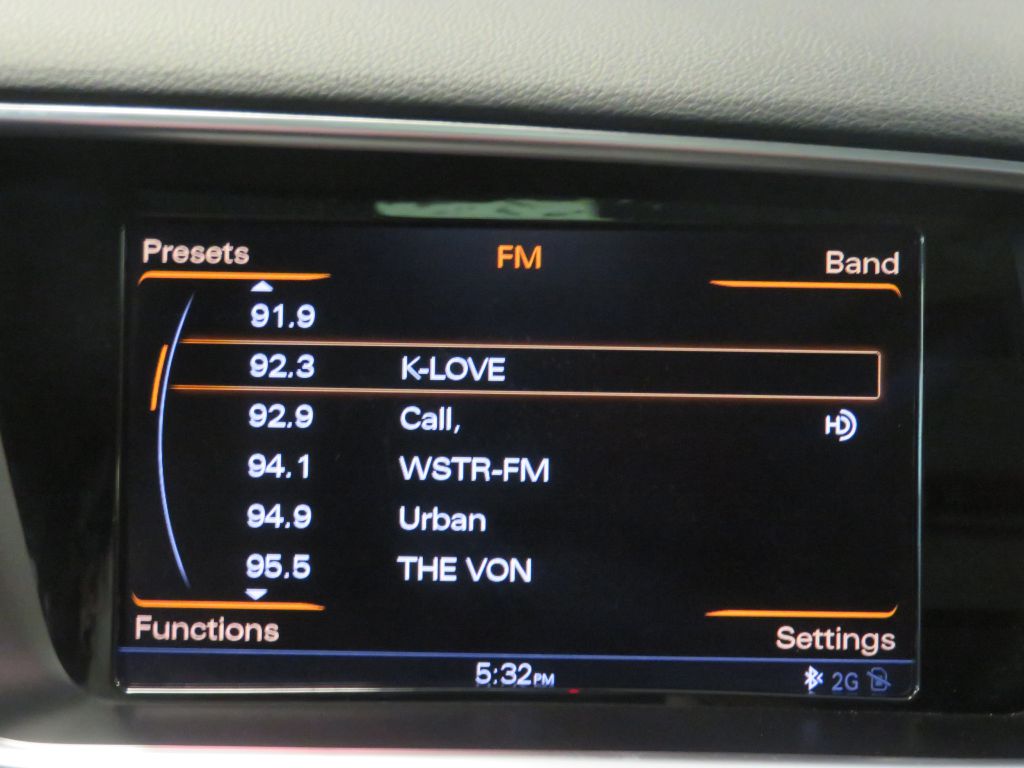 Photo 36 of this AUDI Q5