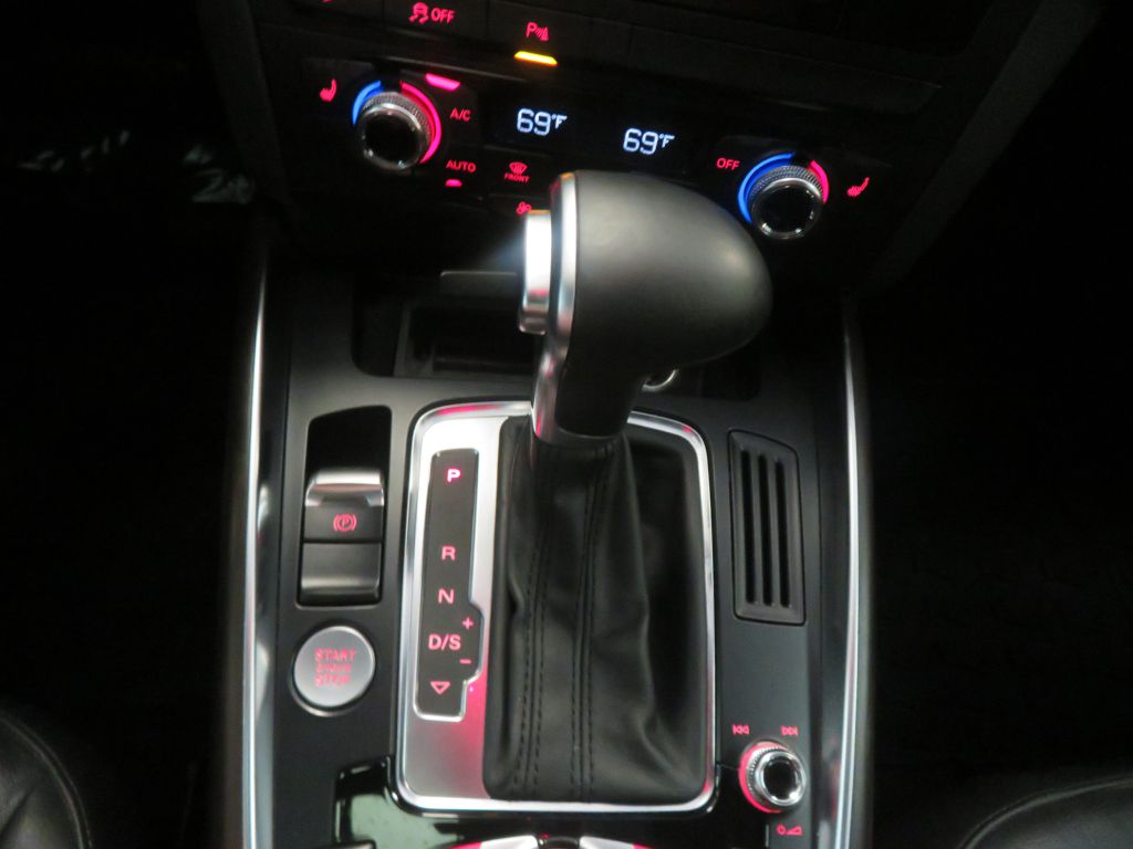 Photo 39 of this AUDI Q5