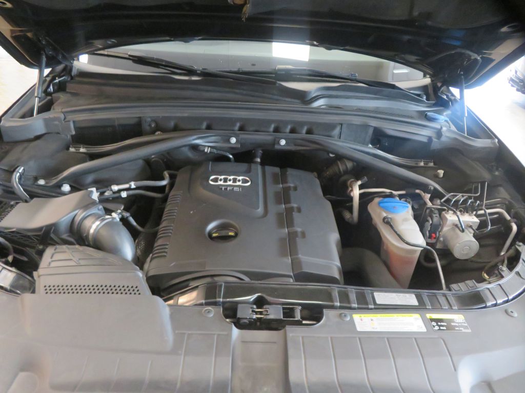 Photo 50 of this AUDI Q5