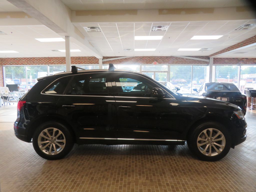 Photo 59 of this AUDI Q5