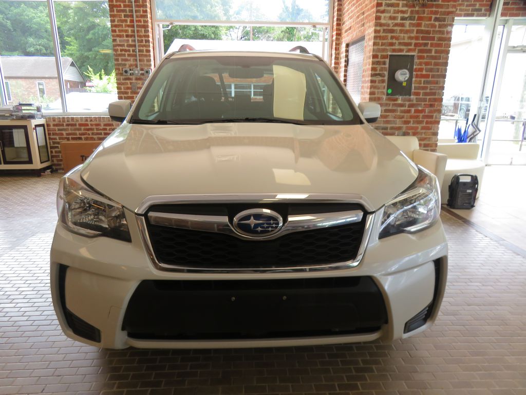 Photo 2 of this SUBARU FORESTER