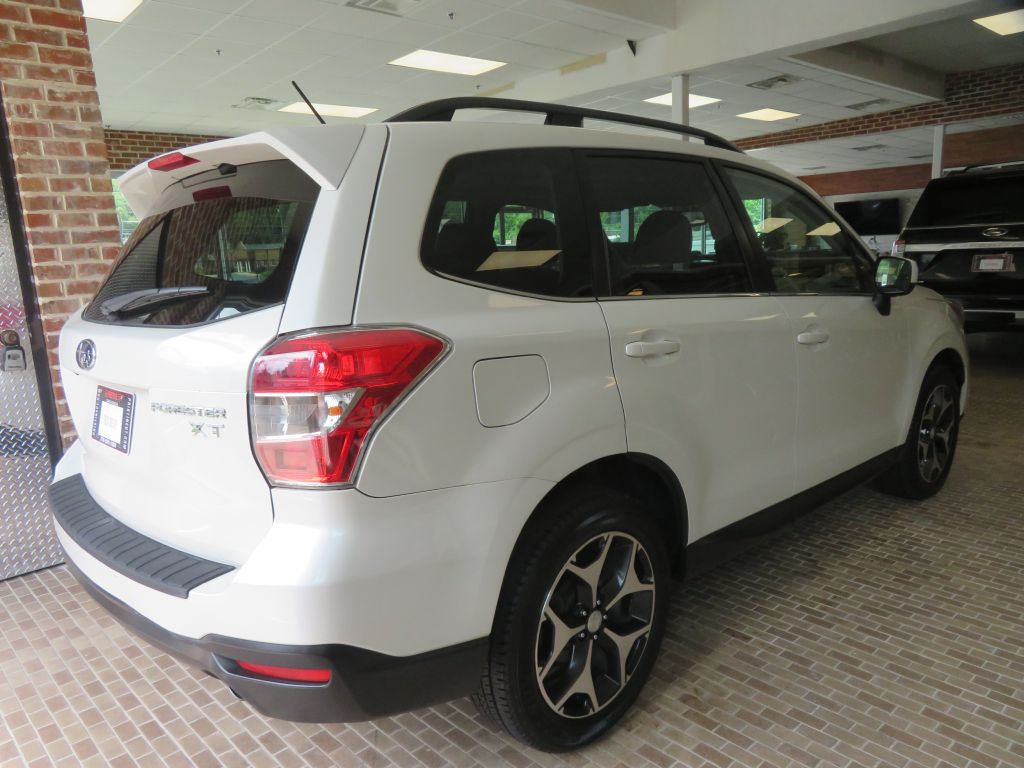 Photo 4 of this SUBARU FORESTER