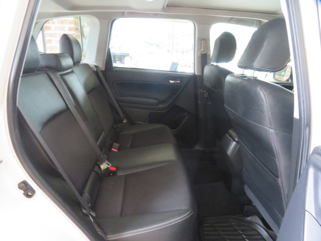 Photo 21 of this SUBARU FORESTER