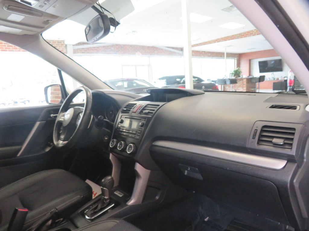 Photo 27 of this SUBARU FORESTER