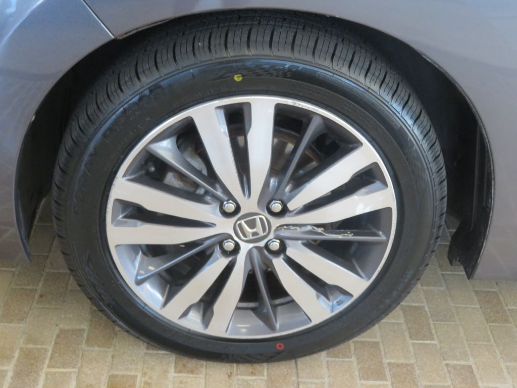 Photo 7 of this HONDA FIT