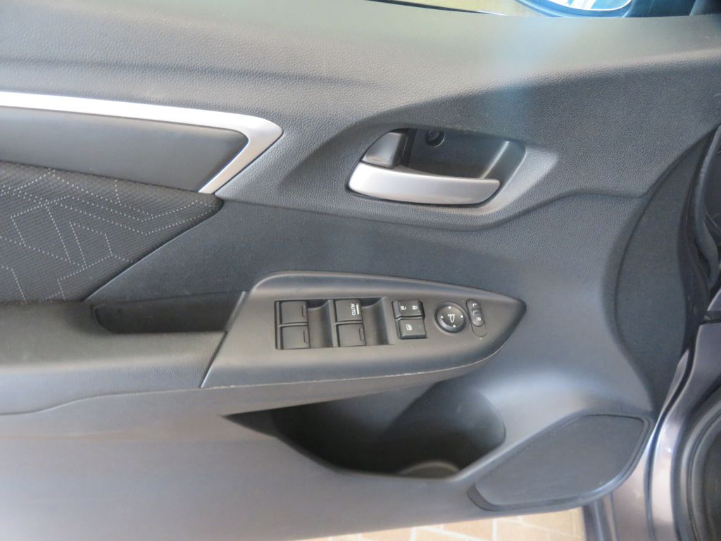 Photo 14 of this HONDA FIT
