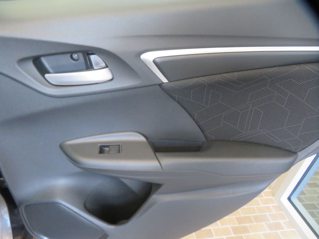 Photo 21 of this HONDA FIT