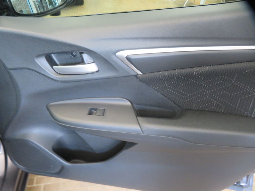 Photo 24 of this HONDA FIT