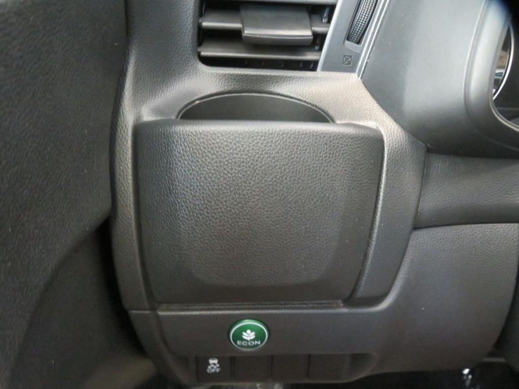Photo 33 of this HONDA FIT