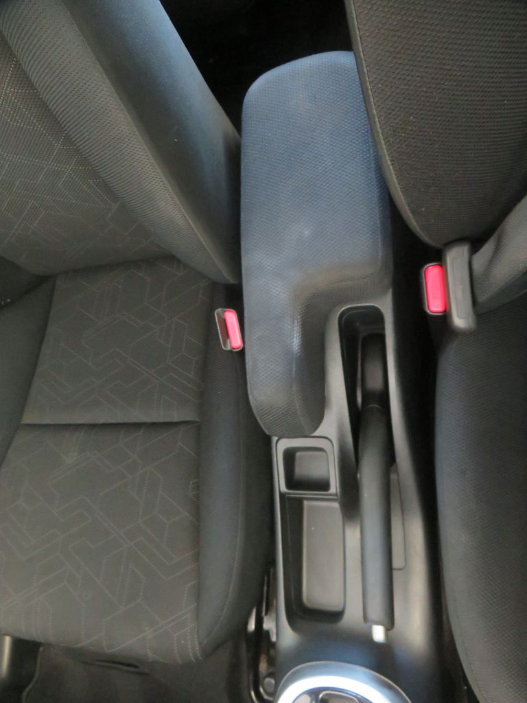Photo 40 of this HONDA FIT