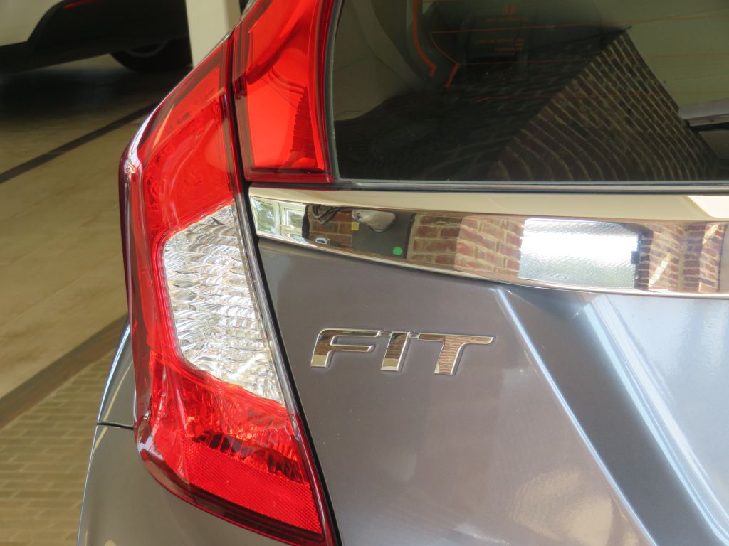Photo 62 of this HONDA FIT