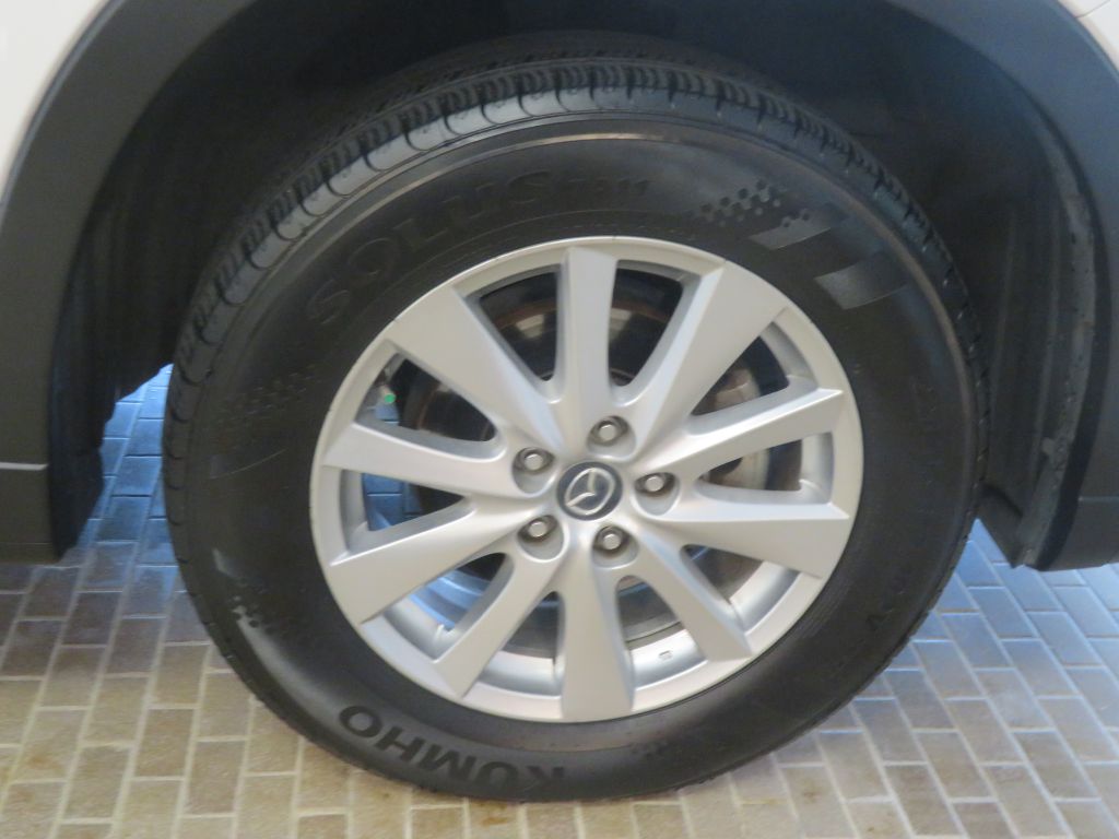 Photo 10 of this MAZDA CX-5