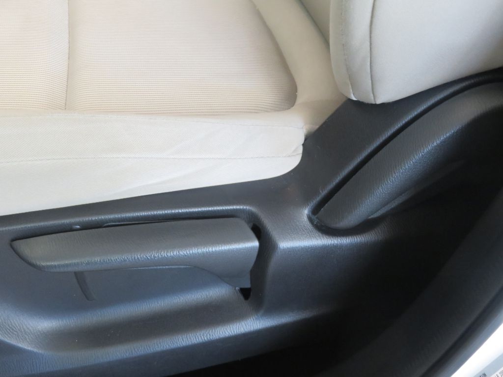 Photo 16 of this MAZDA CX-5