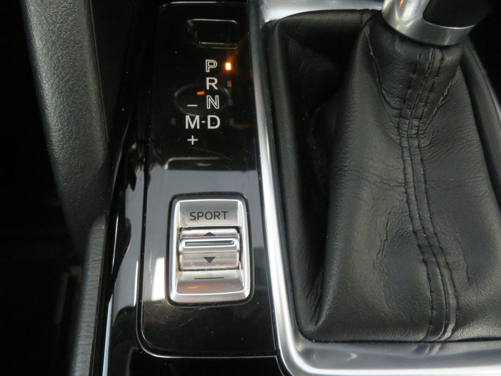 Photo 41 of this MAZDA CX-5
