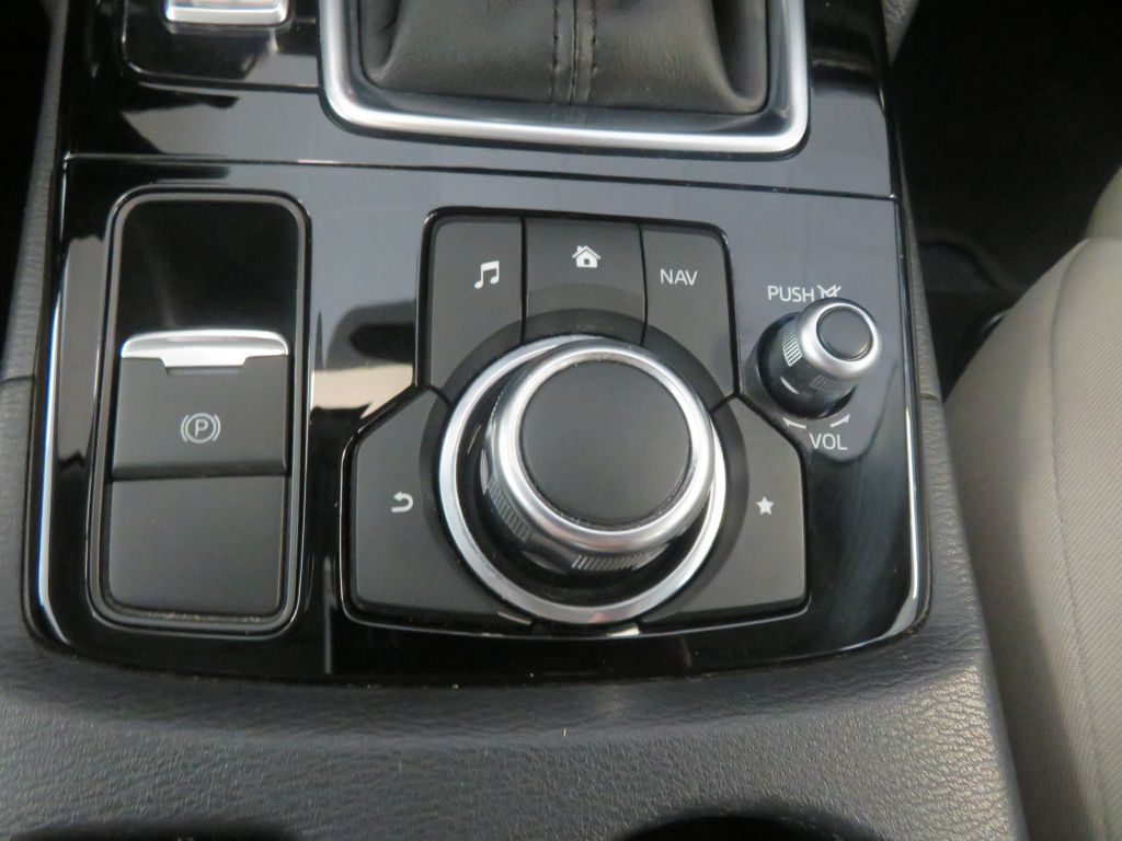 Photo 42 of this MAZDA CX-5