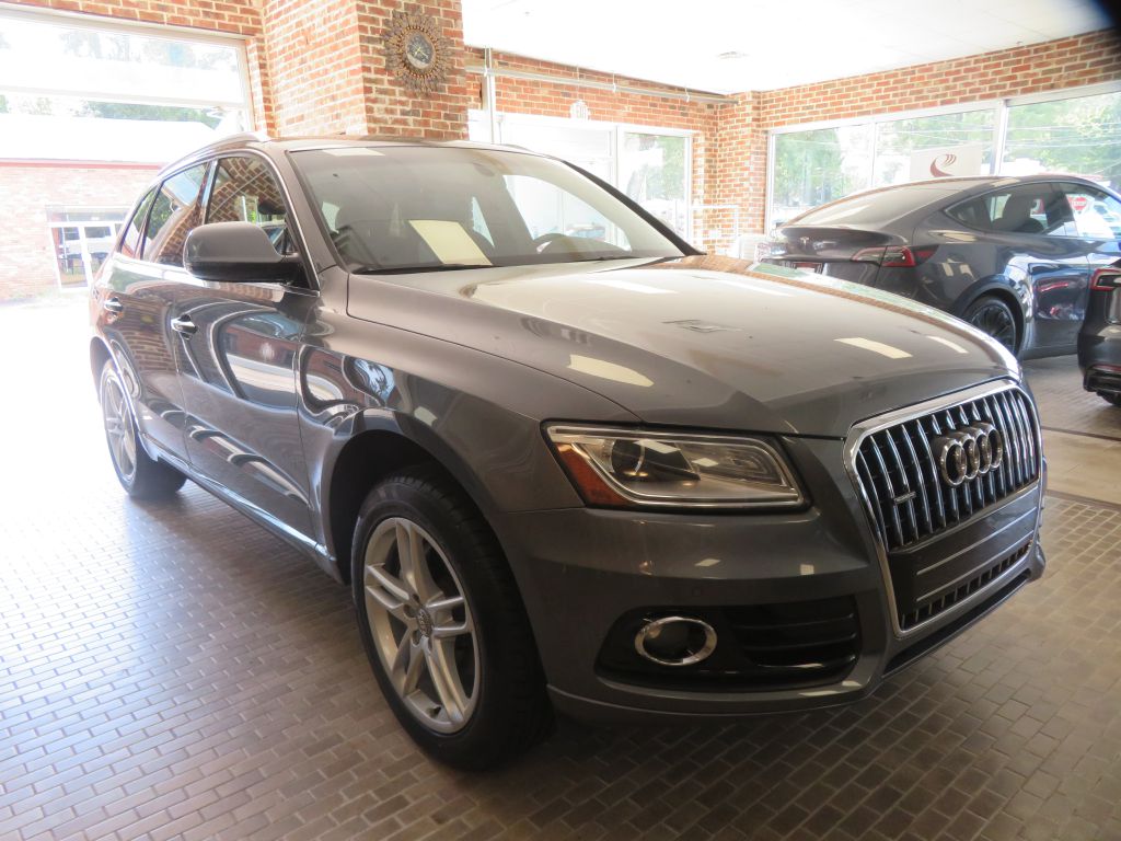Photo 3 of this AUDI Q5