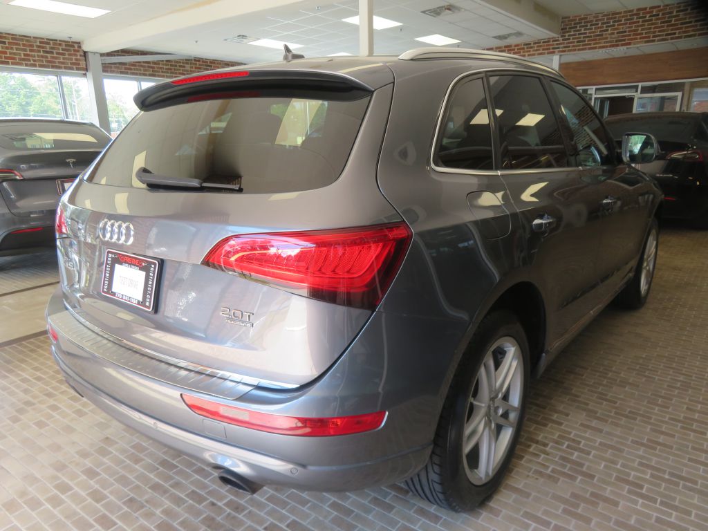 Photo 4 of this AUDI Q5