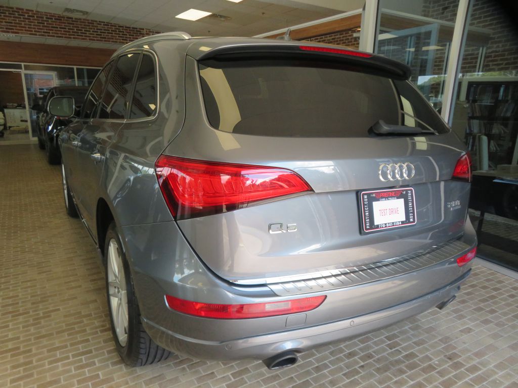 Photo 6 of this AUDI Q5