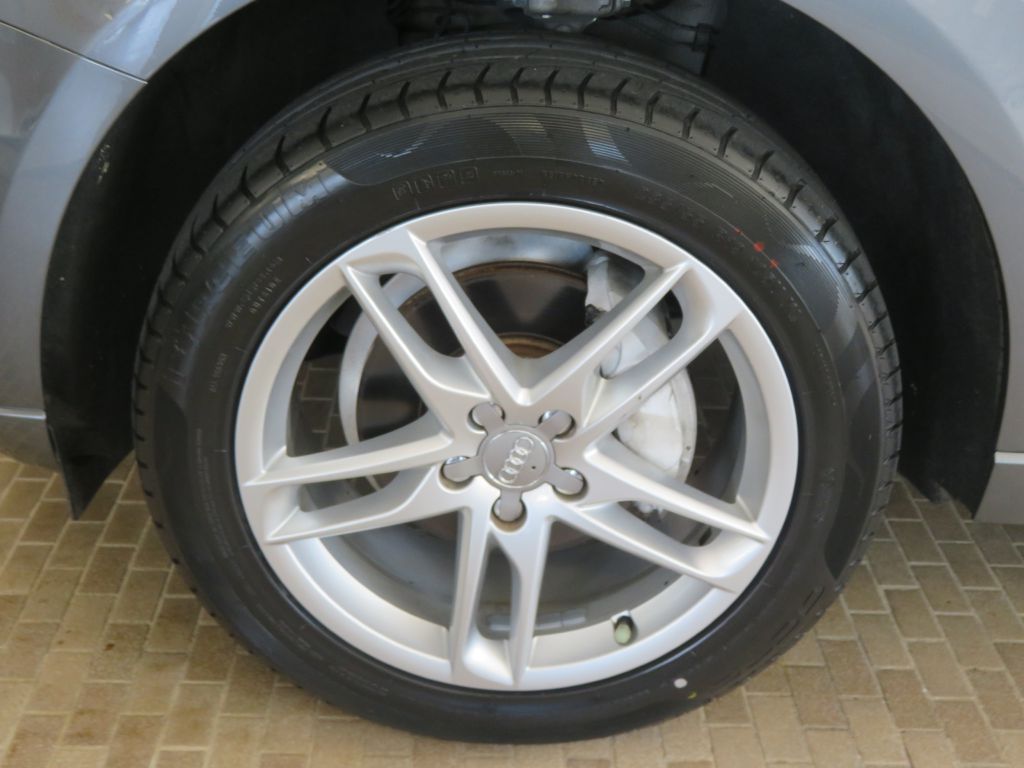 Photo 7 of this AUDI Q5