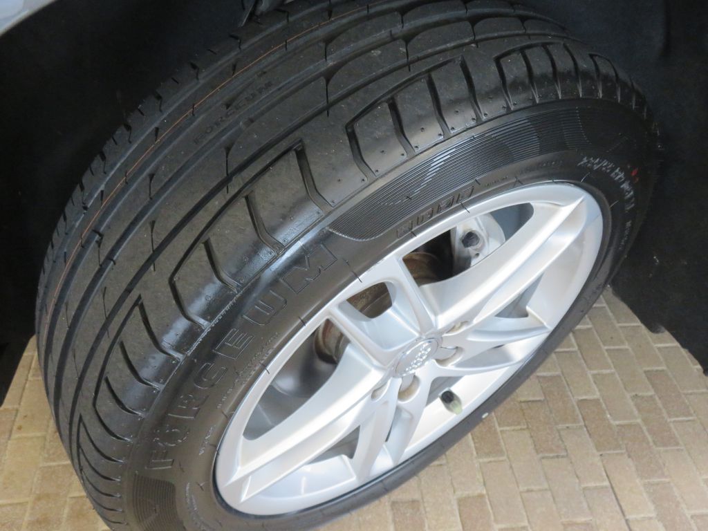 Photo 11 of this AUDI Q5