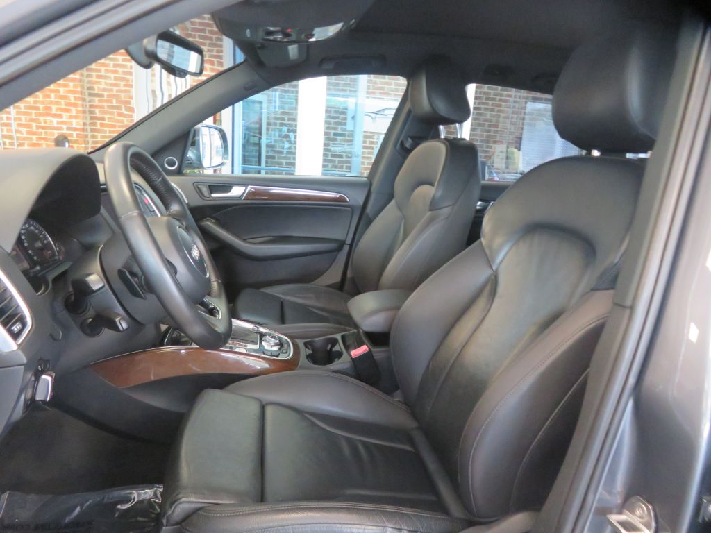 Photo 15 of this AUDI Q5