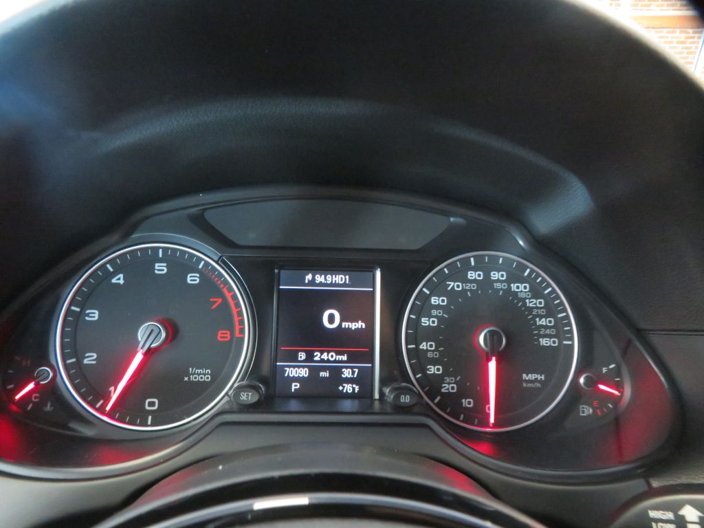 Photo 29 of this AUDI Q5