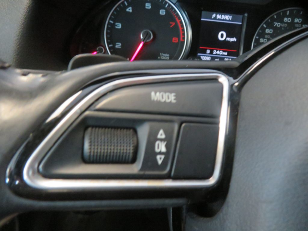 Photo 31 of this AUDI Q5