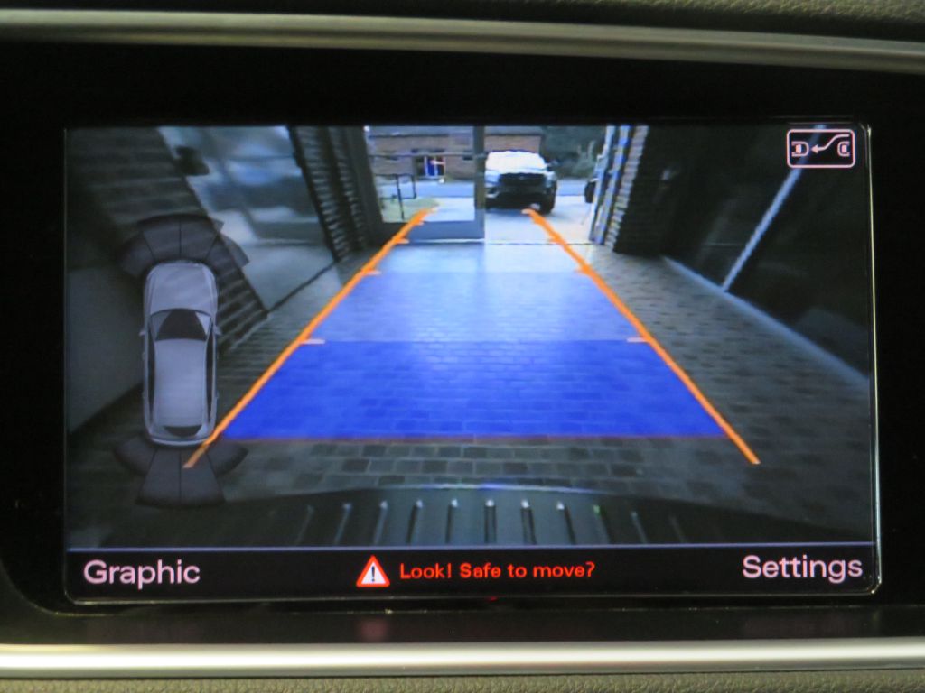 Photo 36 of this AUDI Q5