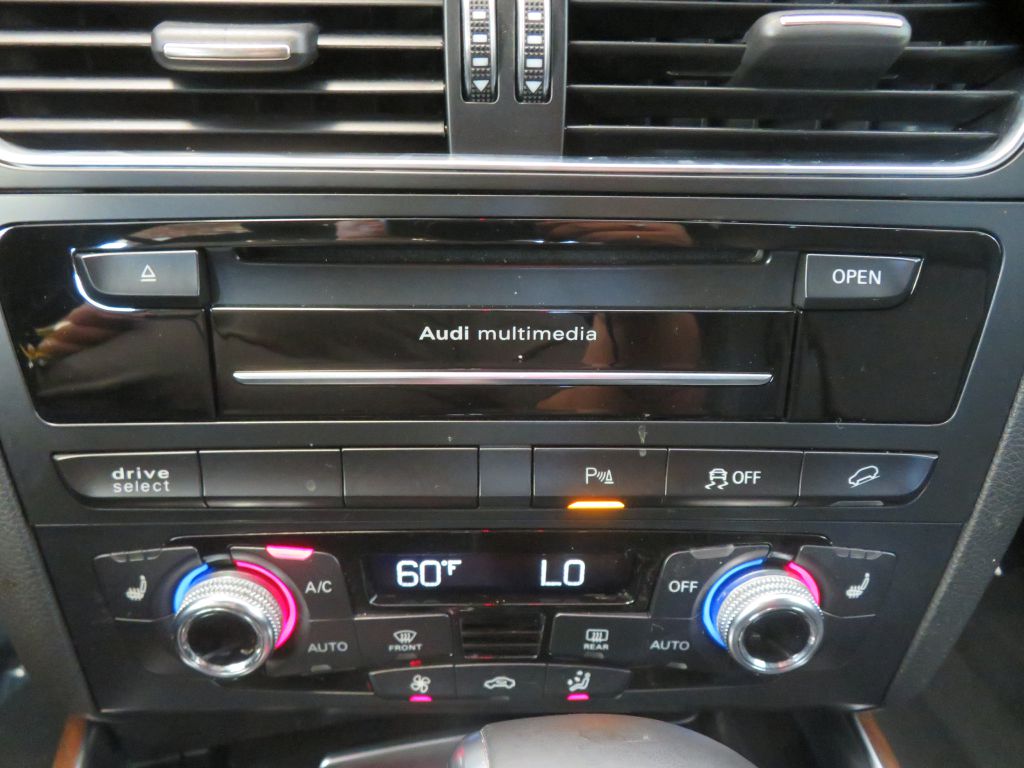Photo 38 of this AUDI Q5