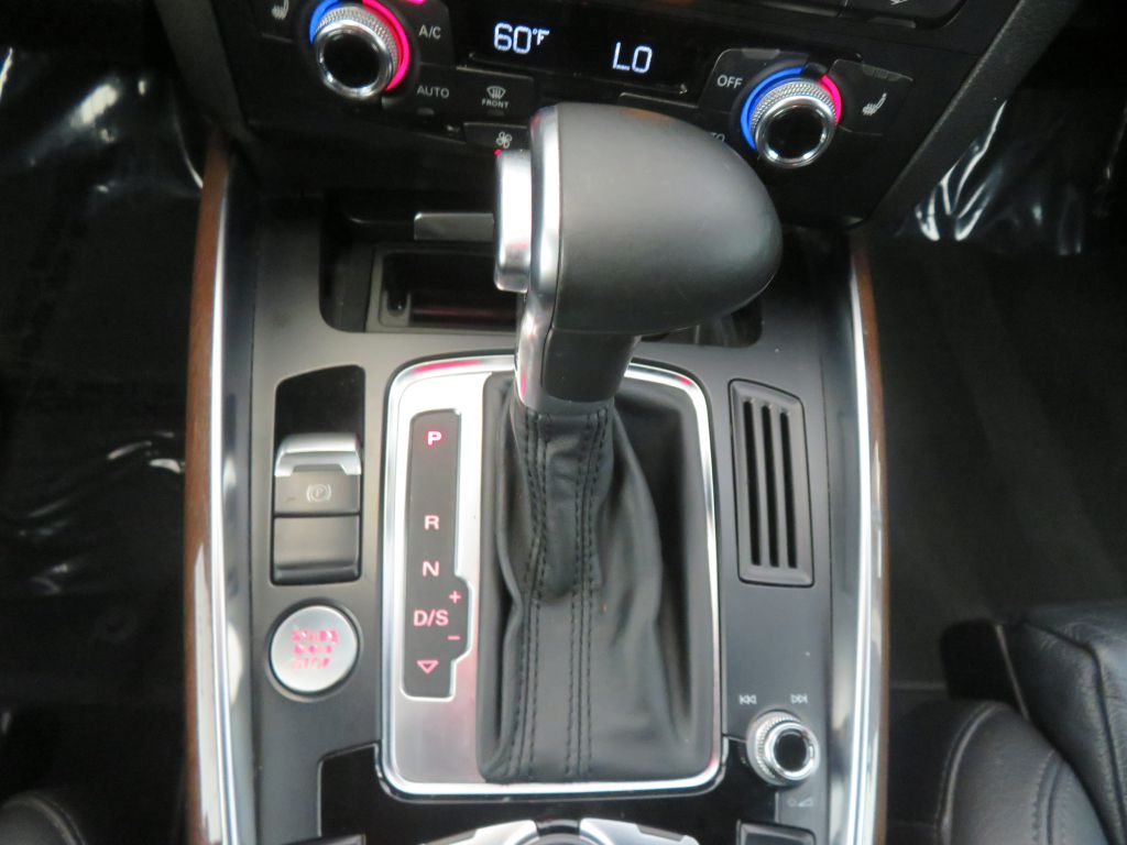 Photo 39 of this AUDI Q5
