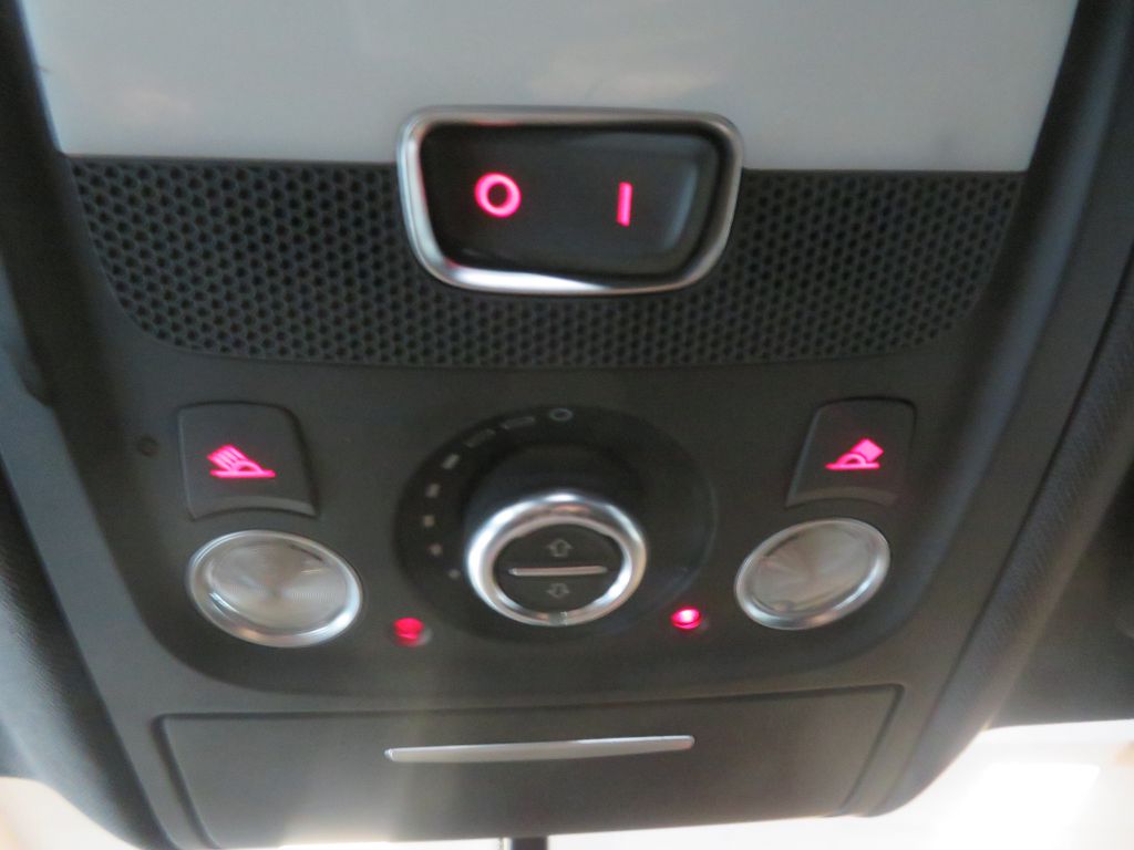 Photo 44 of this AUDI Q5