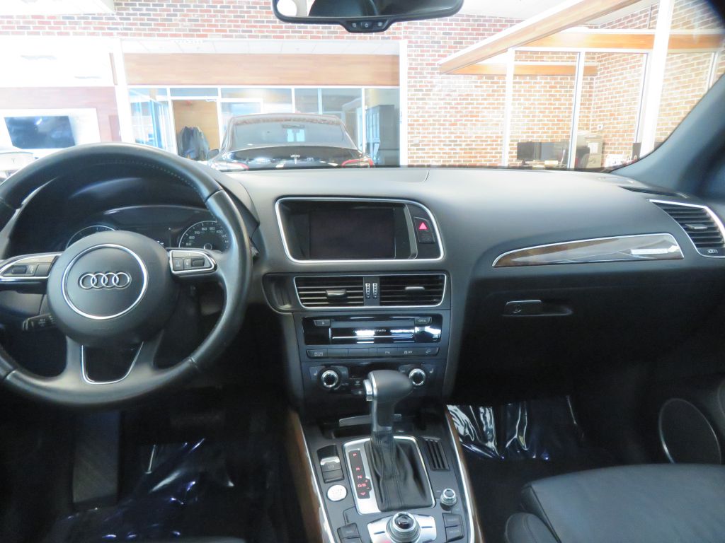 Photo 47 of this AUDI Q5