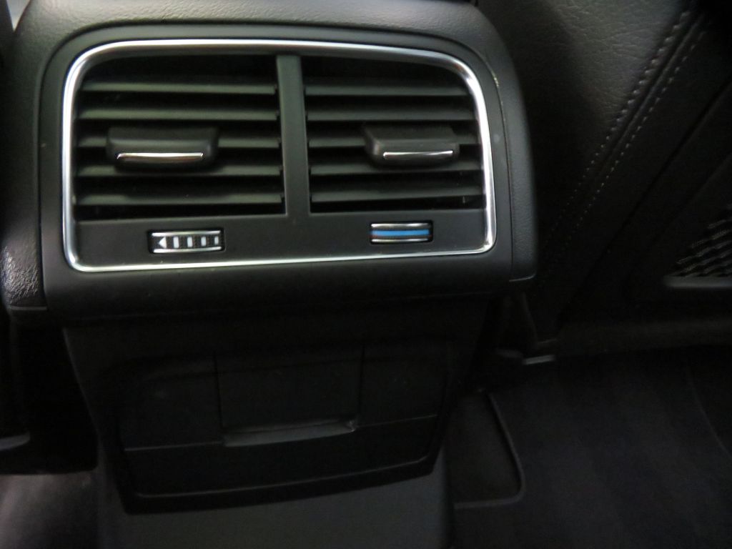 Photo 48 of this AUDI Q5