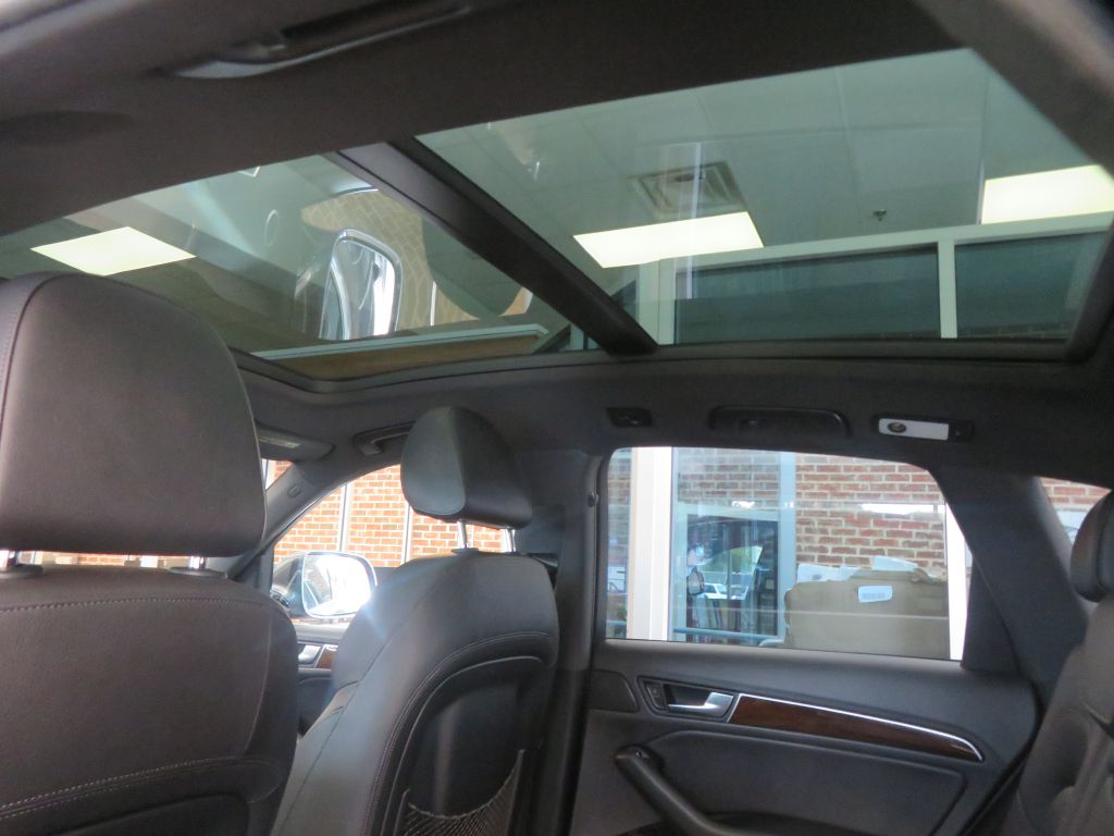 Photo 49 of this AUDI Q5