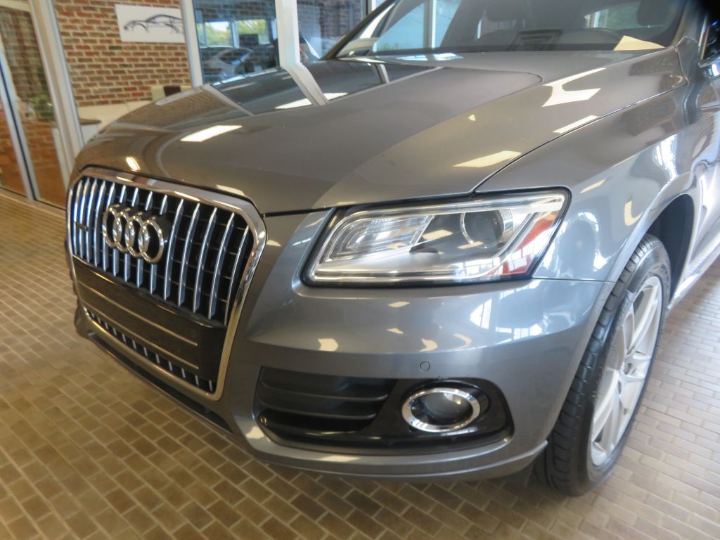 Photo 59 of this AUDI Q5