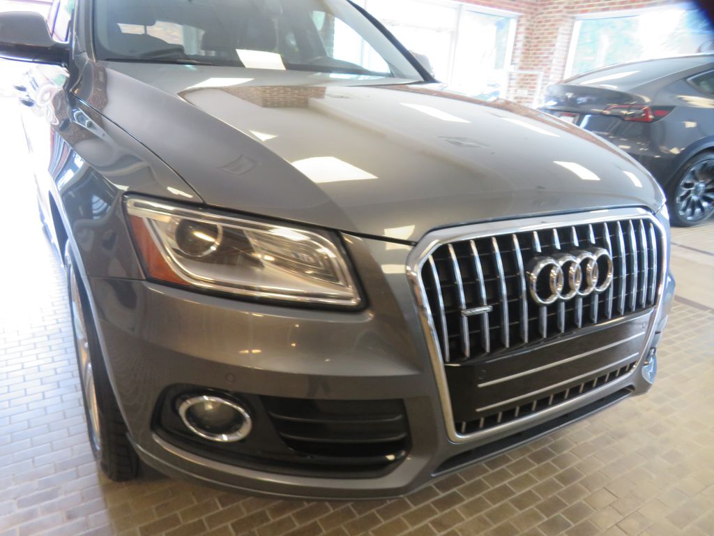 Photo 61 of this AUDI Q5