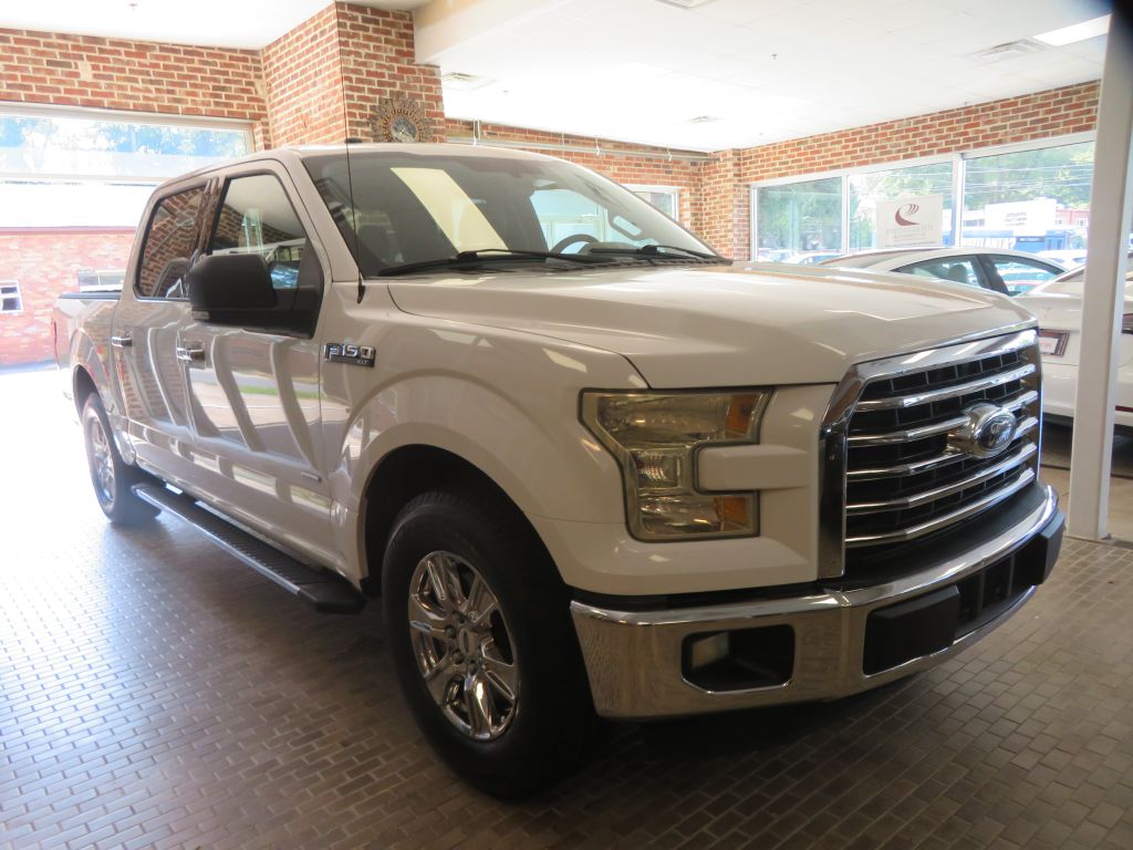 Photo 3 of this FORD F150