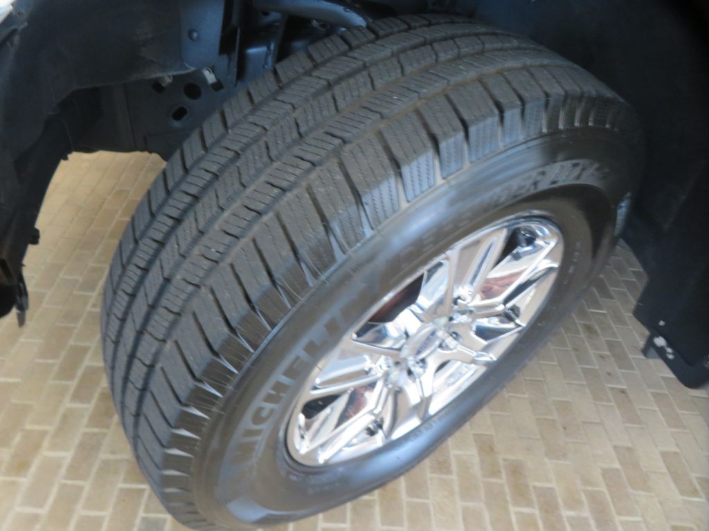 Photo 11 of this FORD F150