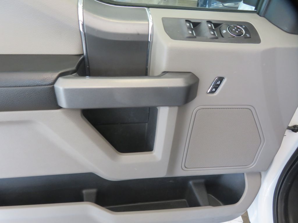 Photo 14 of this FORD F150