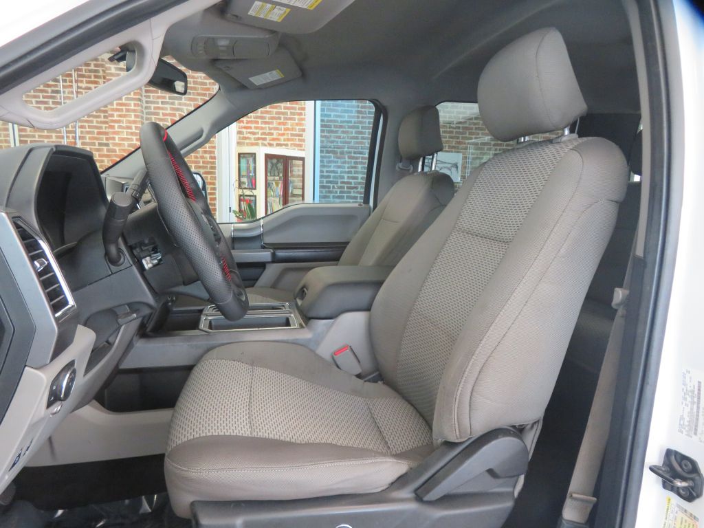 Photo 15 of this FORD F150